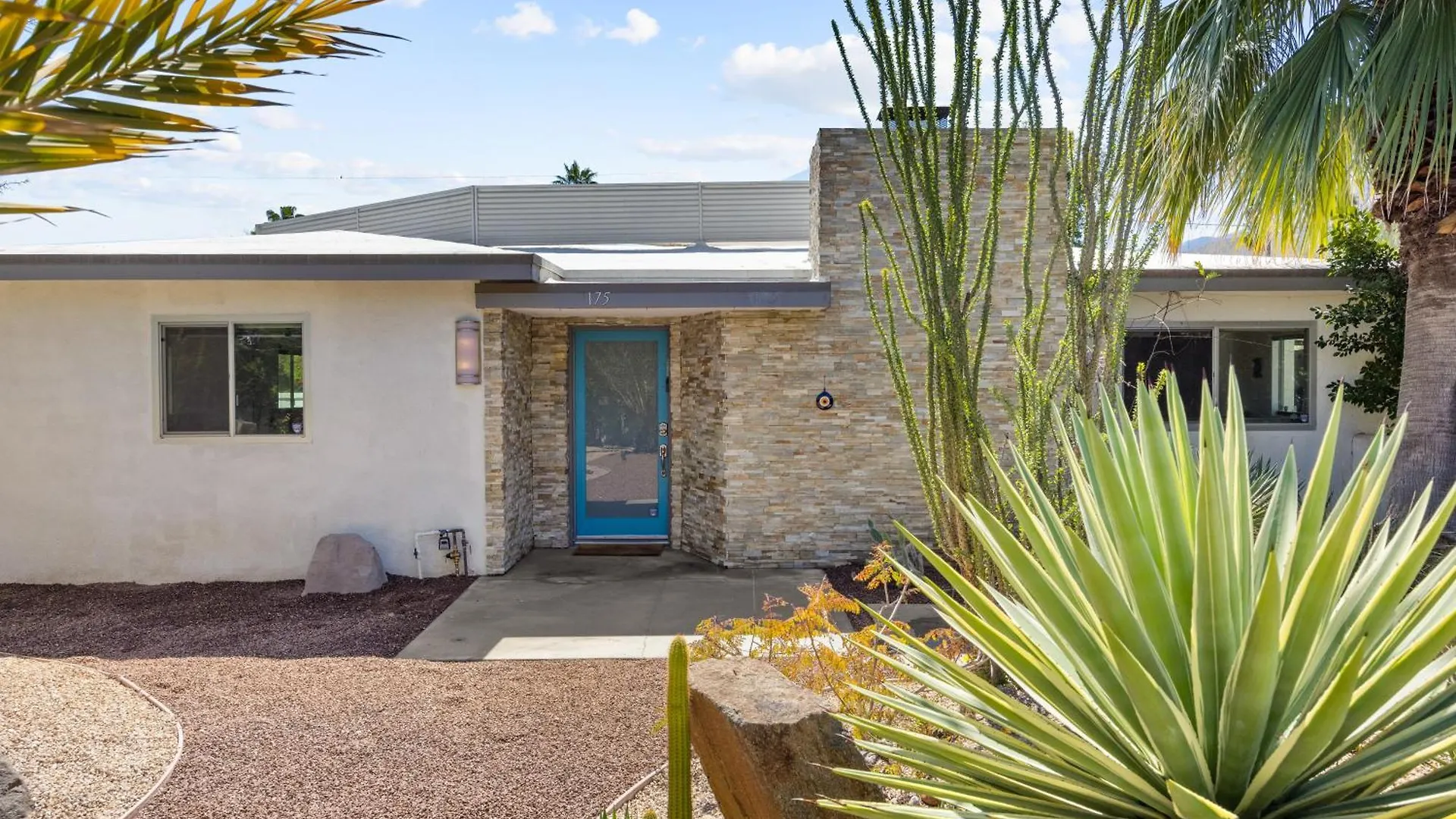 Palm Springs Eco Mid-Century Urban Oasis Retreat Villa Holiday home