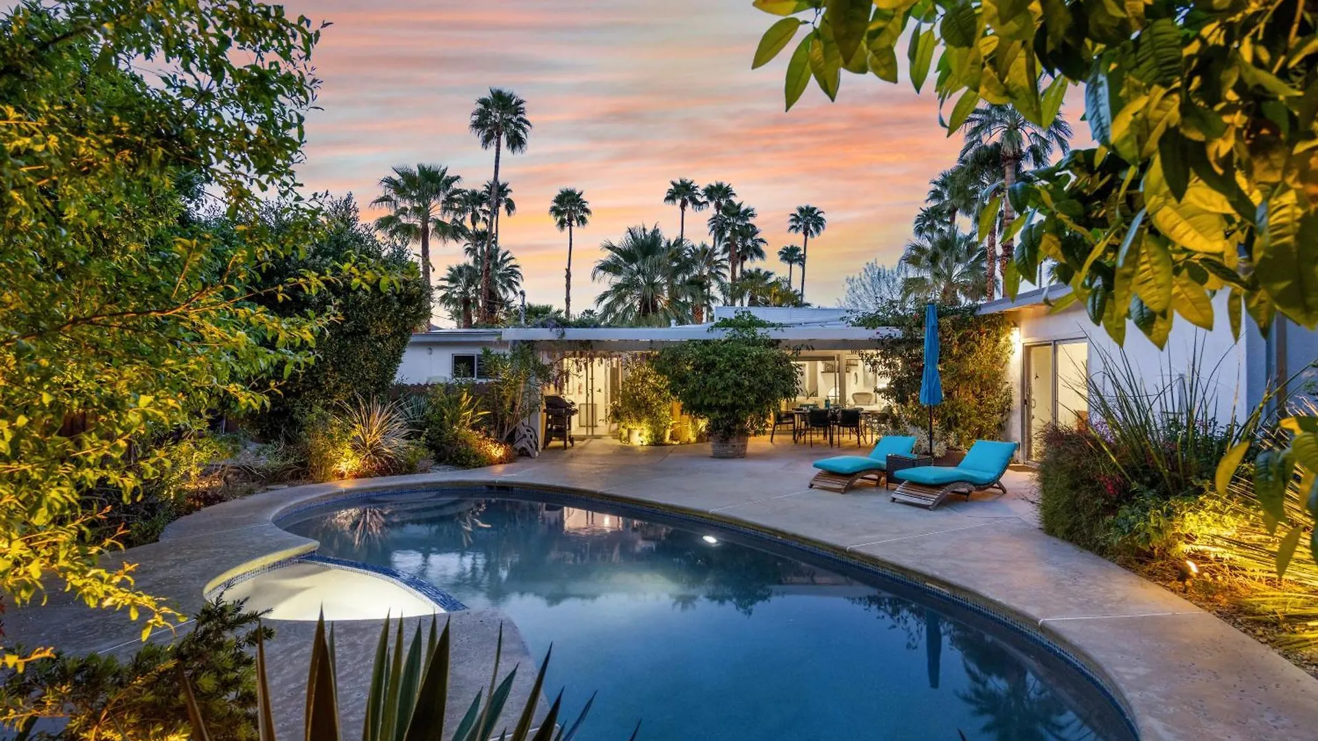 Villa Palm Springs Eco Mid-Century Urban Oasis Retreat